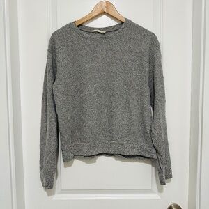Double Zero Brand Size Large Women’ Grey Long Sleeve Crew Neck Shirt Light Grey